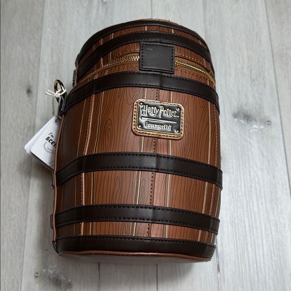 Loungefly Warner Bros Harry Potter ButterBeer Barrel Crossbody Bag Brown NWT‎ - Picture 9 of 11